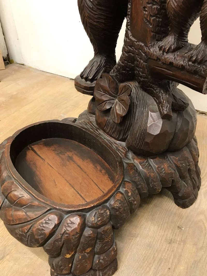 Victorian Black Forest carved bear hallstand - Image 3