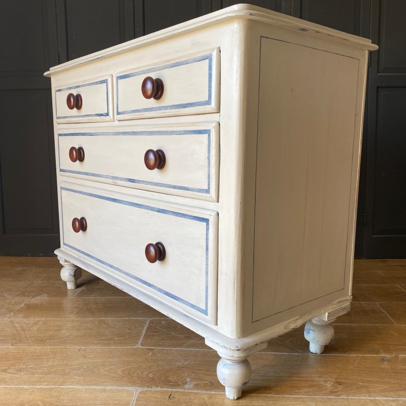 Victorian pine chest of drawers - Image 5