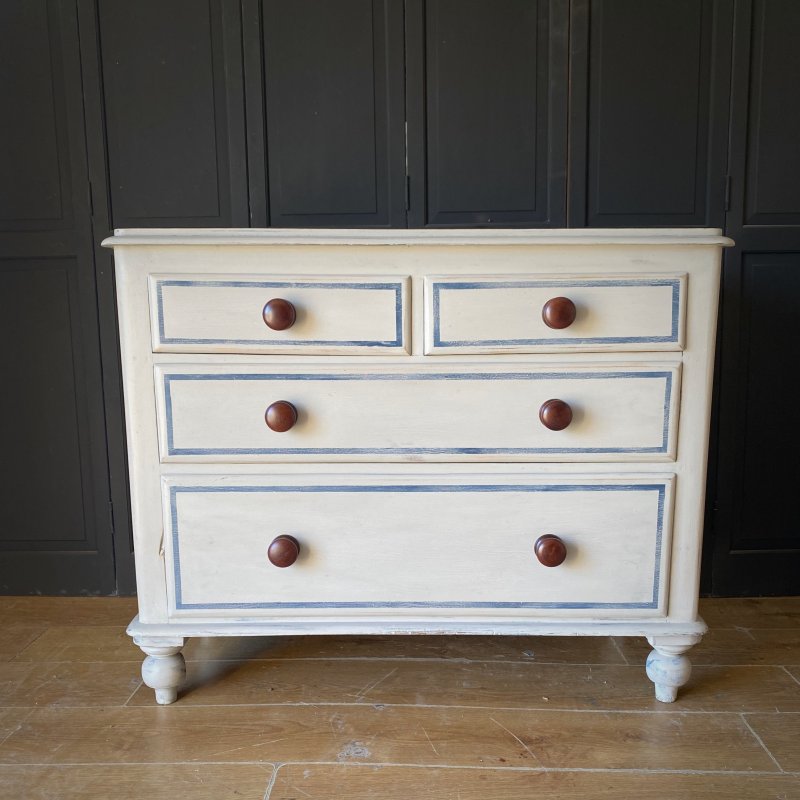 Victorian pine chest of drawers - Image 4