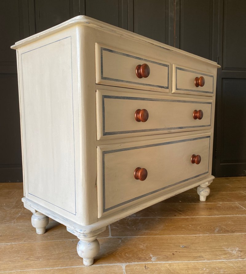 Victorian pine chest of drawers - Image 8