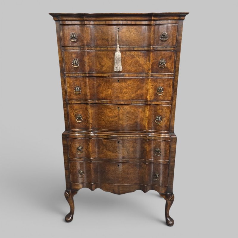 Queen Anne Burr Walnut Chest of Drawers on Stand