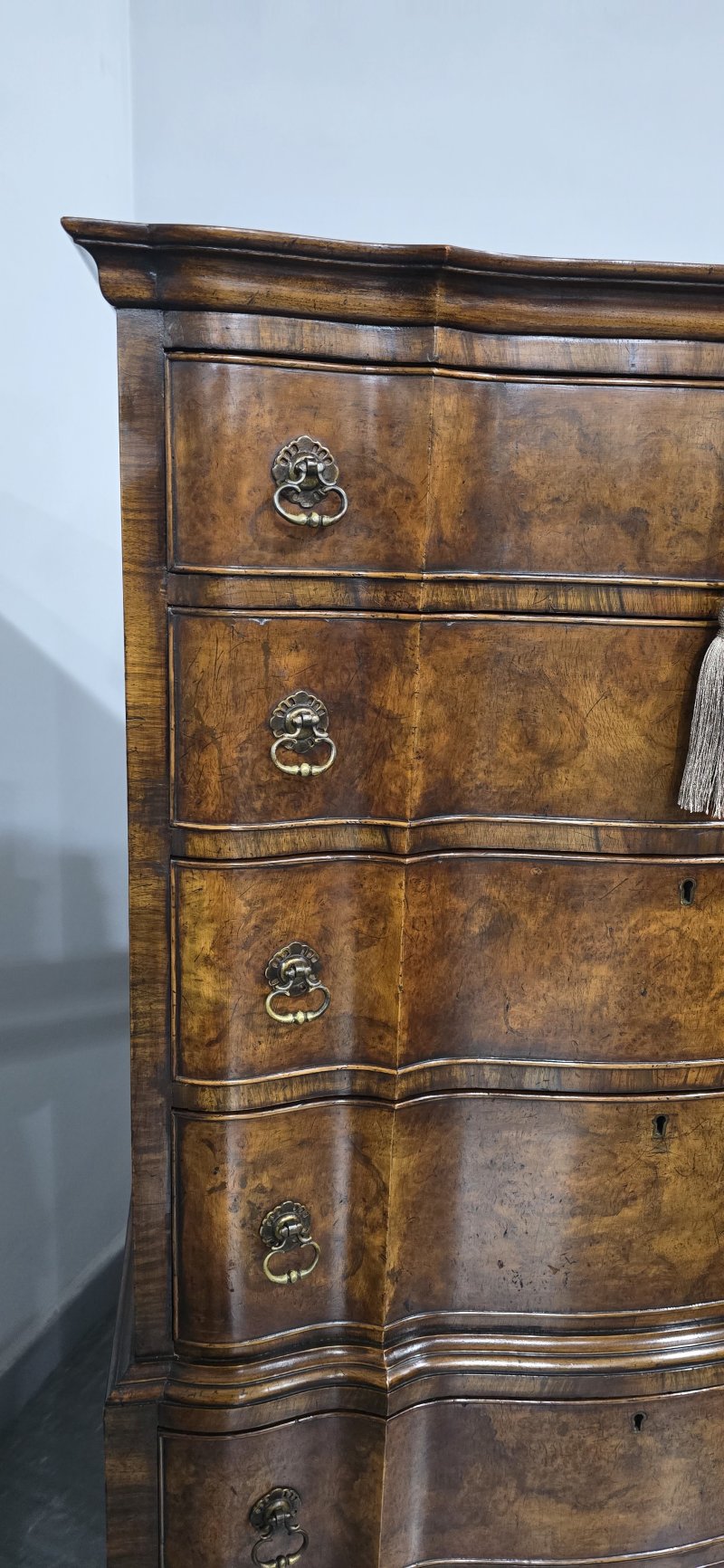 Queen Anne Burr Walnut Chest of Drawers on Stand - Image 5