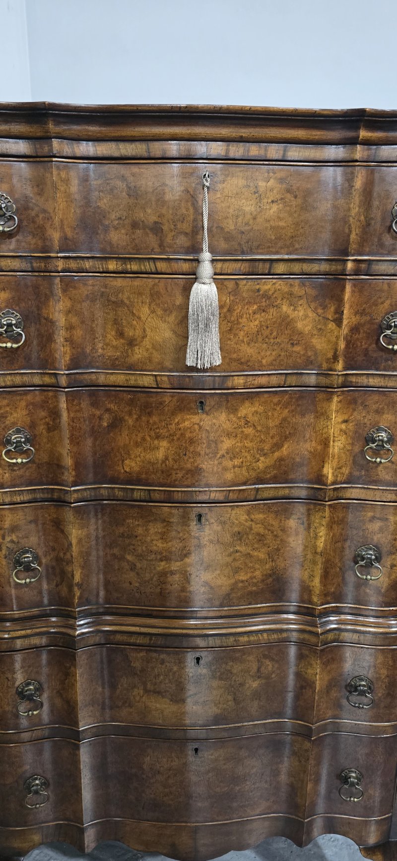 Queen Anne Burr Walnut Chest of Drawers on Stand - Image 6