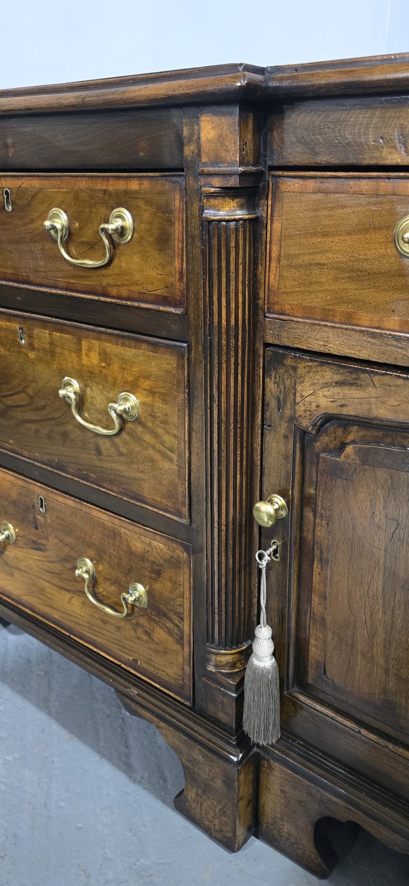 Very Good Breakfront Dresser Base - Image 4