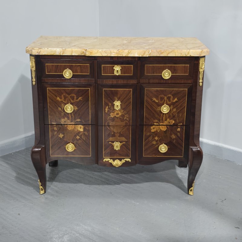 Excellent Quality French Marquetry Commode Chest of Drawers - Image 2