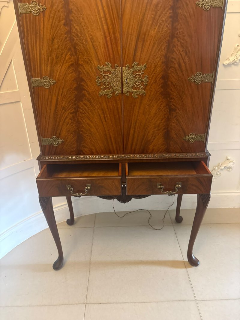 Antique Figured Mahogany Illuminated Cocktail Drinks Cabinet on Stand - Image 9