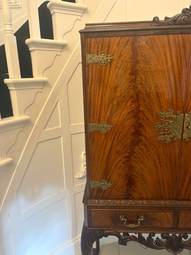 Antique Figured Mahogany Illuminated Cocktail Drinks Cabinet on Stand - Image 11