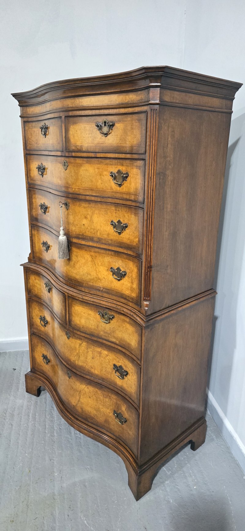 Superb Serpentine Burr Walnut Chest on Chest of Drawers - Image 9