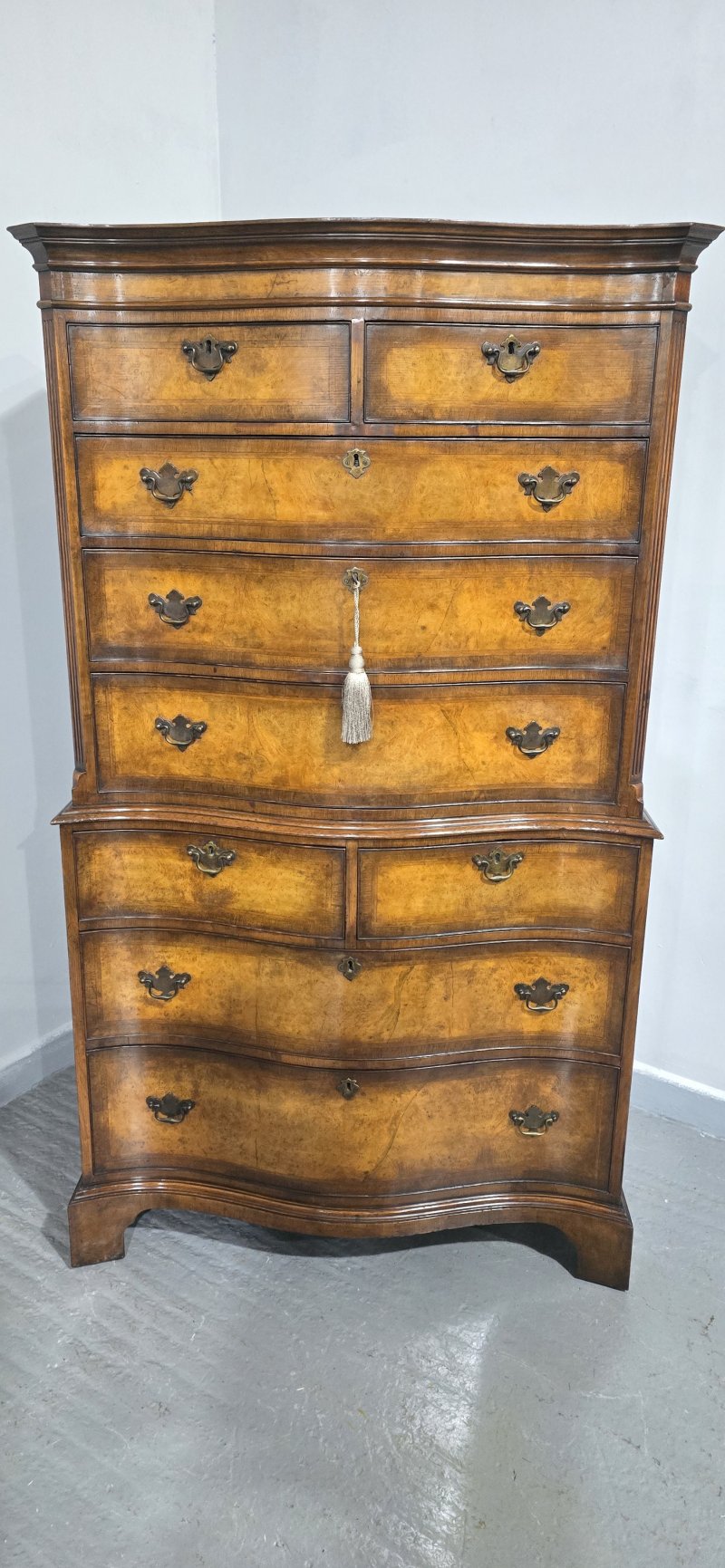 Superb Serpentine Burr Walnut Chest on Chest of Drawers - Image 6