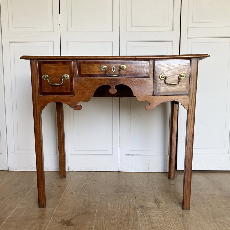 Georgian oak lowboy - Image 2