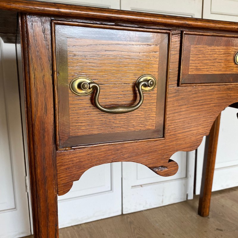 Georgian oak lowboy - Image 3