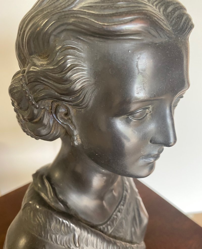 Patinated bust Princess Alexandra of Denmark - Image 2