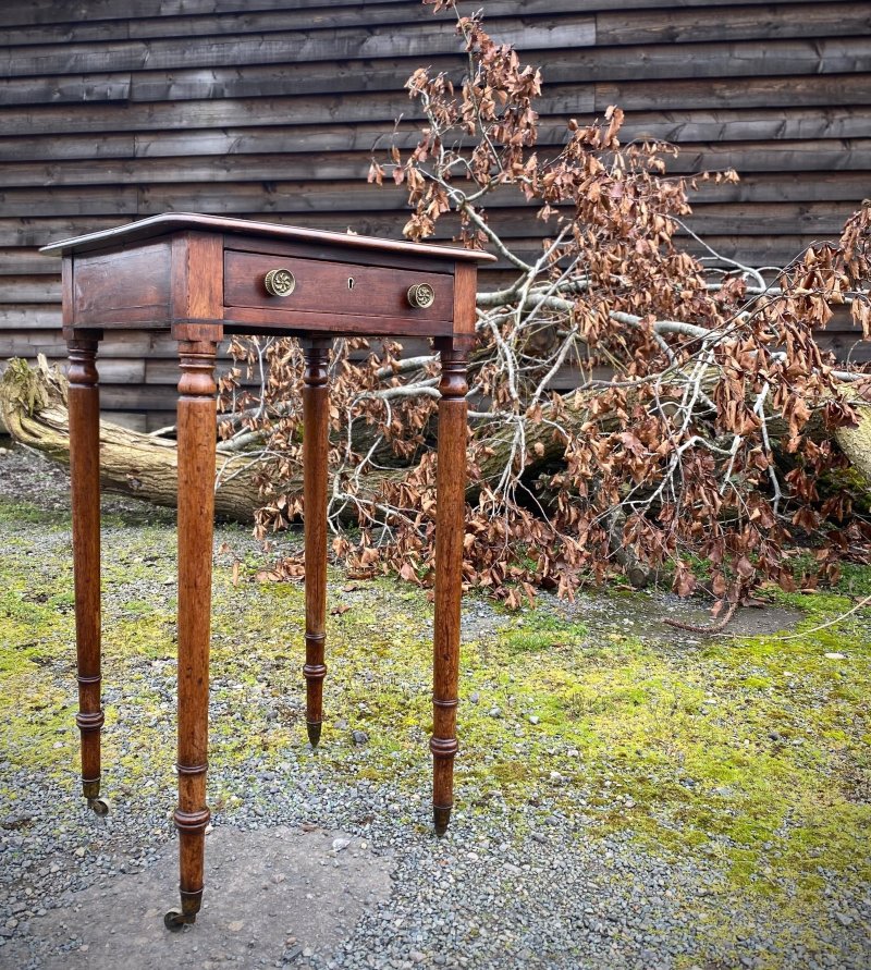Regency petite writing table