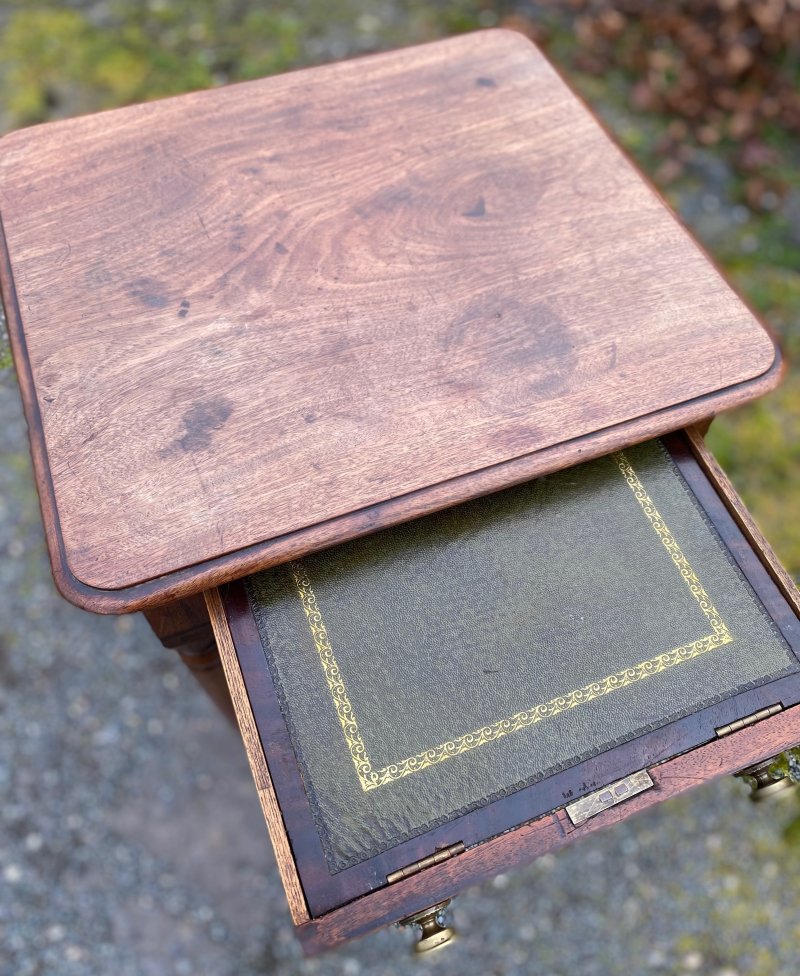 Regency petite writing table - Image 8