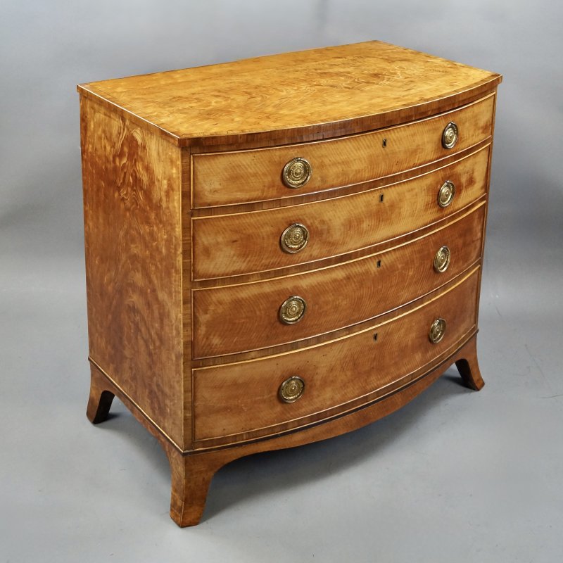 A Fine George III Satinwood Chest - Image 2