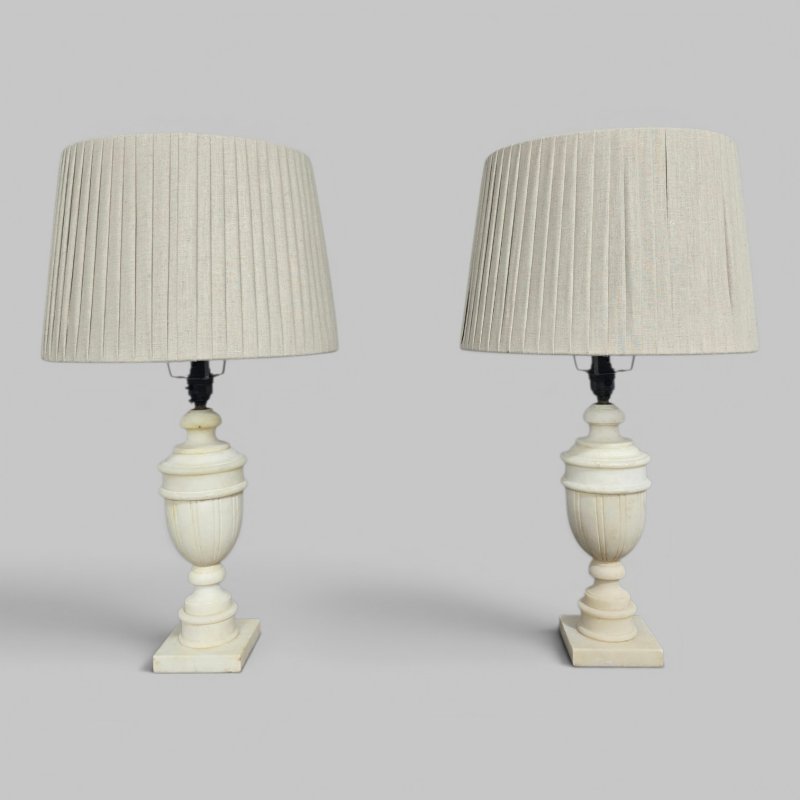 Super Pair Marble Table Laps