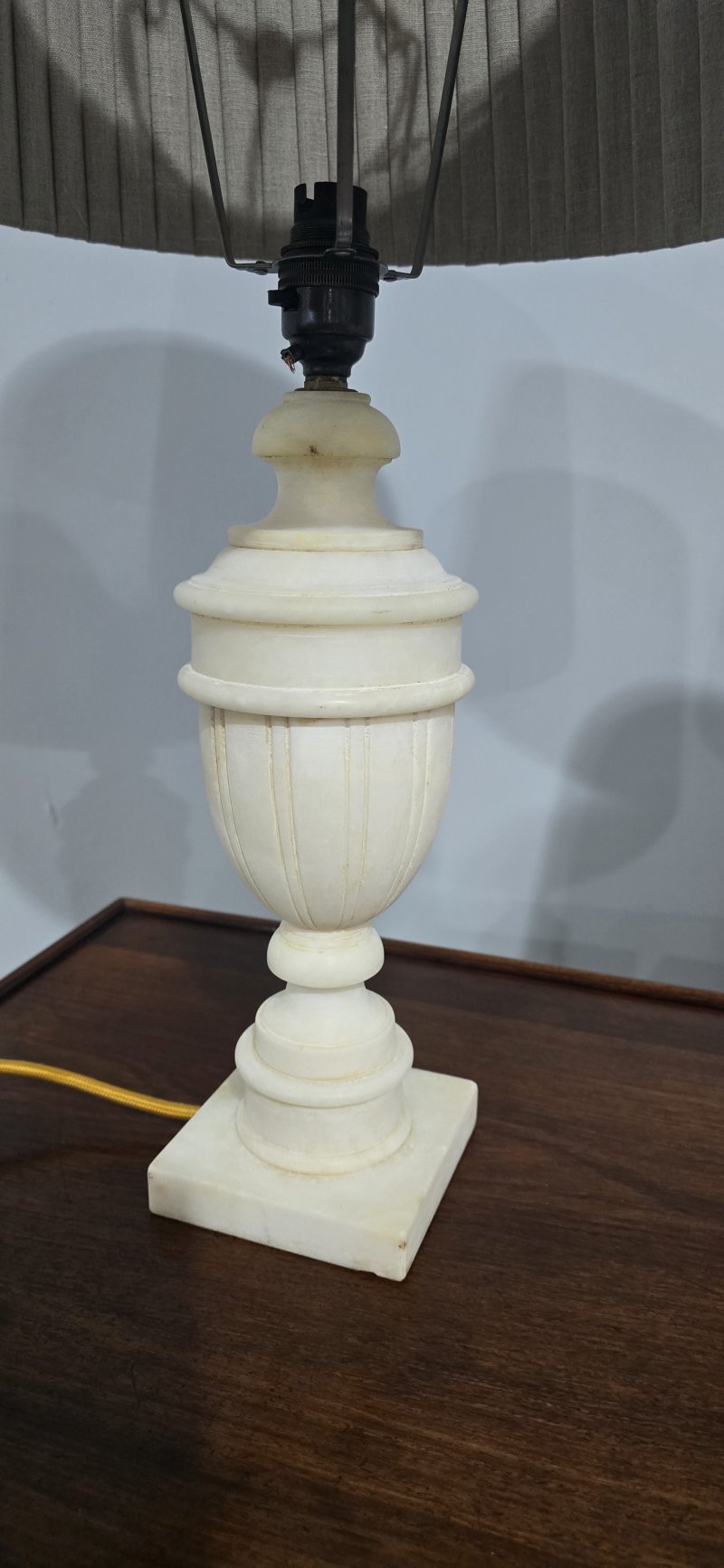 Super Pair Marble Table Laps - Image 6