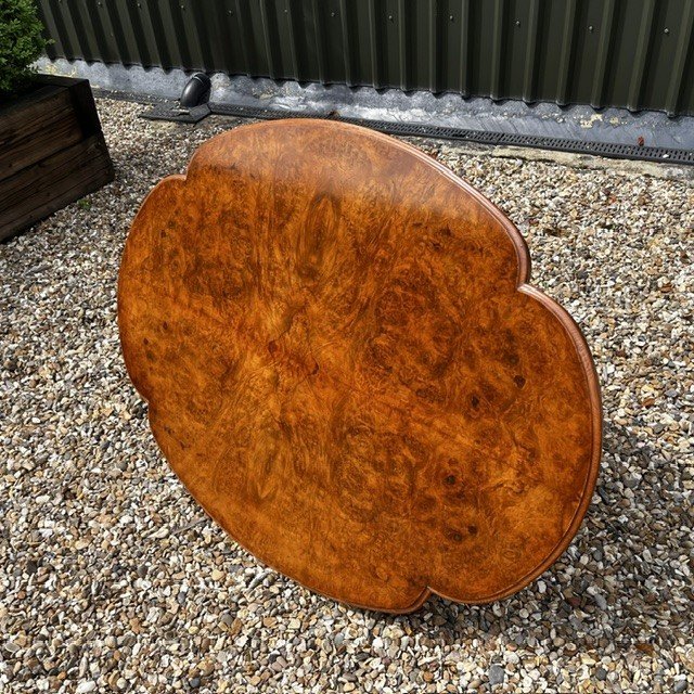A Fine Quality Victorian Period Burr Walnut Coffee Table - Image 5