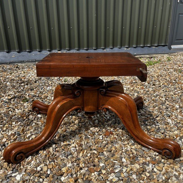 A Fine Quality Victorian Period Burr Walnut Coffee Table - Image 15