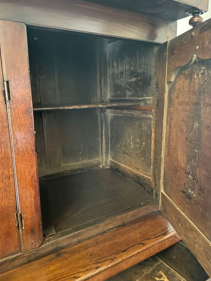 Antique 17th Century Large Welsh Quality Oak Deuddarn Cupboard - Image 9