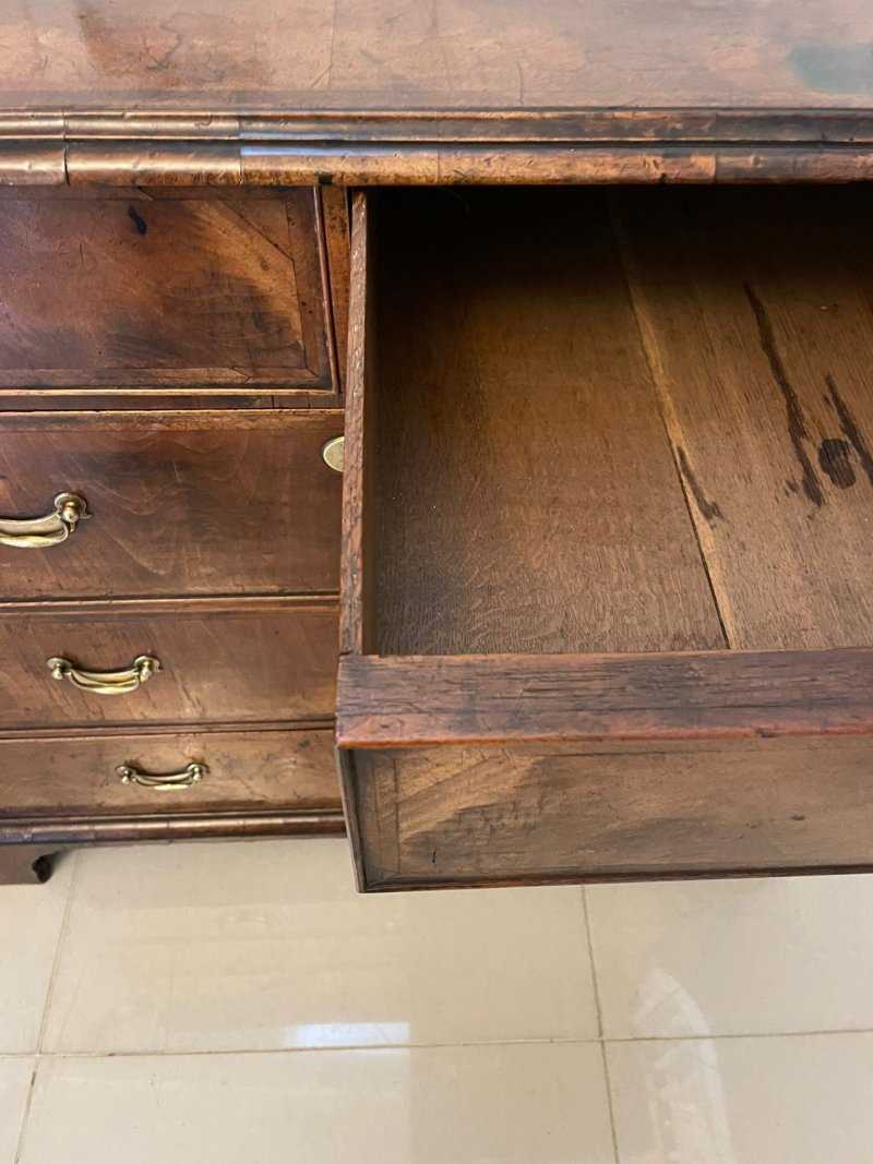 Outstanding Original George I Antique Quality Figured Walnut Chest of Drawers - Image 8