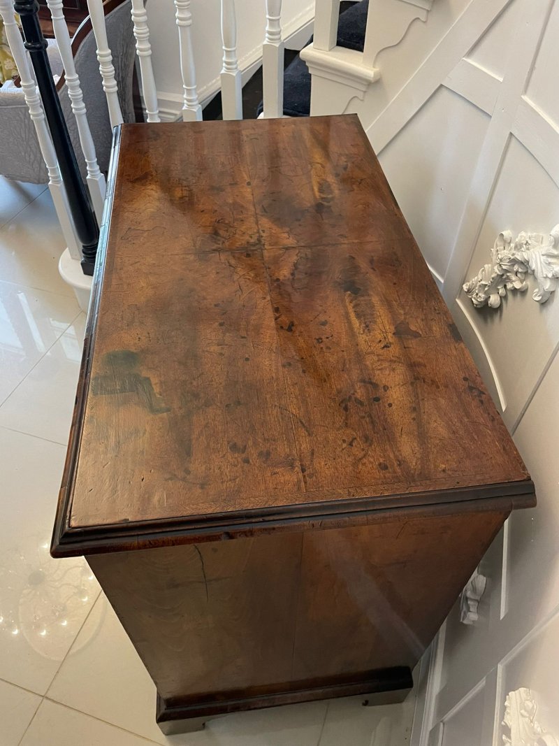 Outstanding Original George I Antique Quality Figured Walnut Chest of Drawers - Image 6