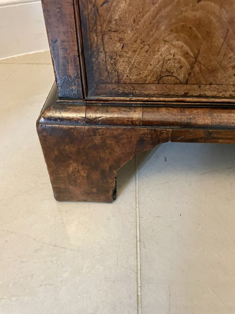 Outstanding Original George I Antique Quality Figured Walnut Chest of Drawers - Image 19