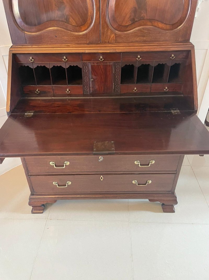 Outstanding Quality Antique George II Figured Mahogany Bureau Bookcase - Image 8