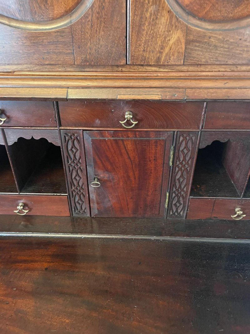 Outstanding Quality Antique George II Figured Mahogany Bureau Bookcase - Image 15