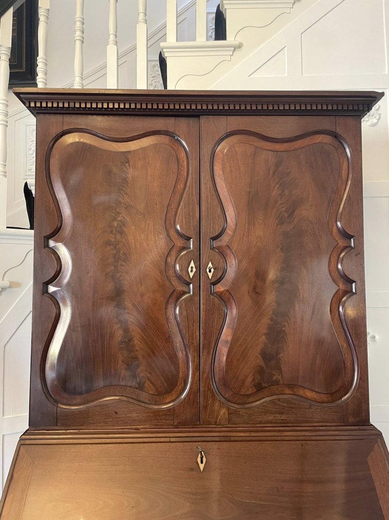 Outstanding Quality Antique George II Figured Mahogany Bureau Bookcase - Image 22