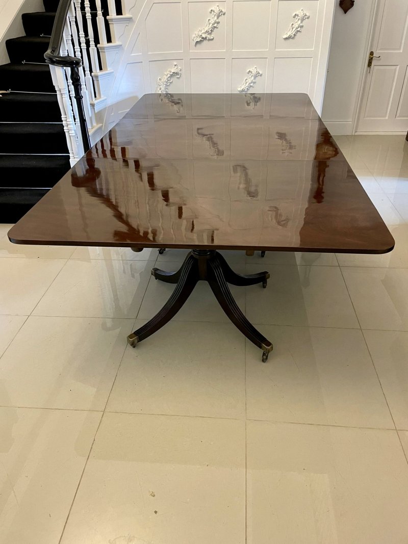 Large Antique George III Outstanding Quality Figured Mahogany 3 Pilar Dining Table - Image 9