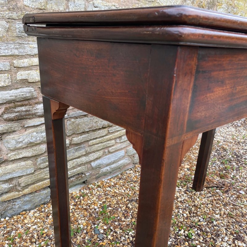 Georgian mahogany fold over games table - Image 9
