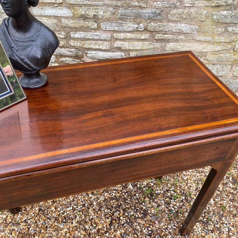 Georgian mahogany fold over games table - Image 7