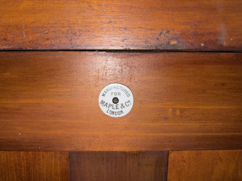 Inlaid Satinwood Display Cabinet by Maple & Co. - Image 8