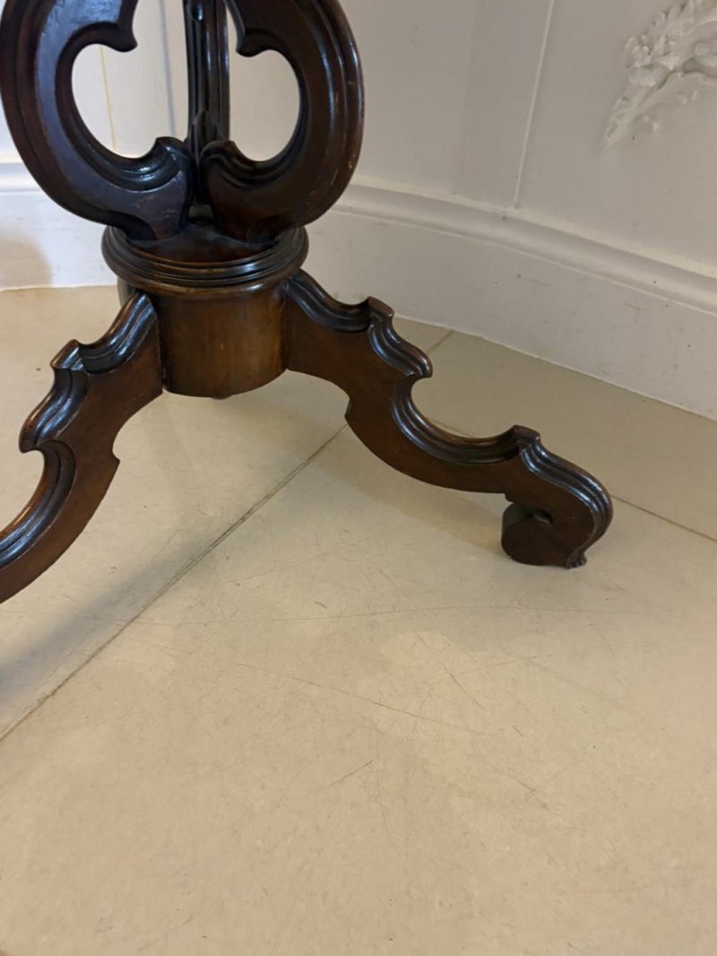 Antique Victorian Burr Walnut Scalloped Lamp Side Table - Image 11
