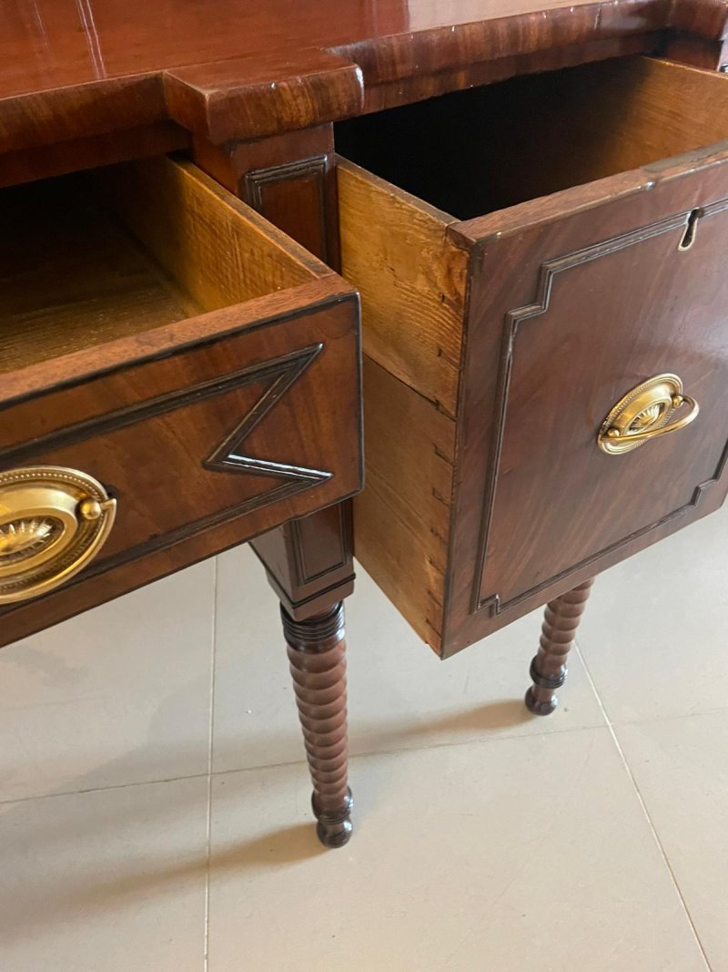 Superb Quality Large Antique George III Figured Mahogany Sideboard - Image 6