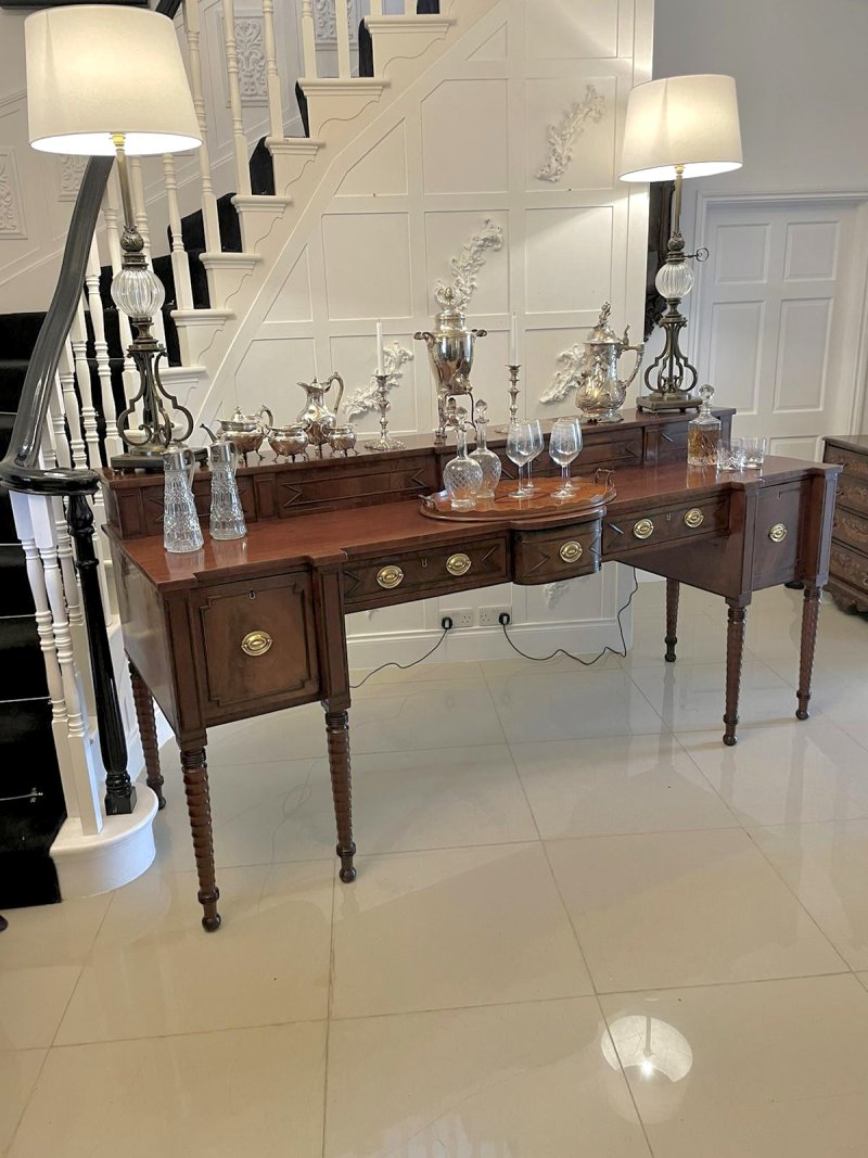 Superb Quality Large Antique George III Figured Mahogany Sideboard - Image 3