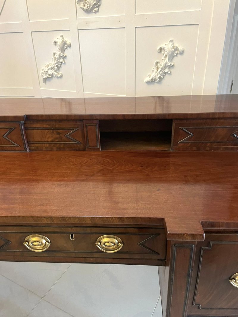 Superb Quality Large Antique George III Figured Mahogany Sideboard - Image 9