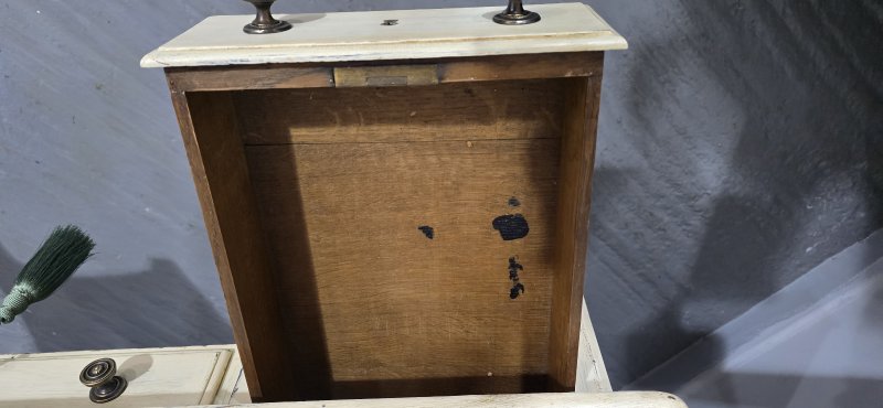French Painted Kneehole Desk - Image 18