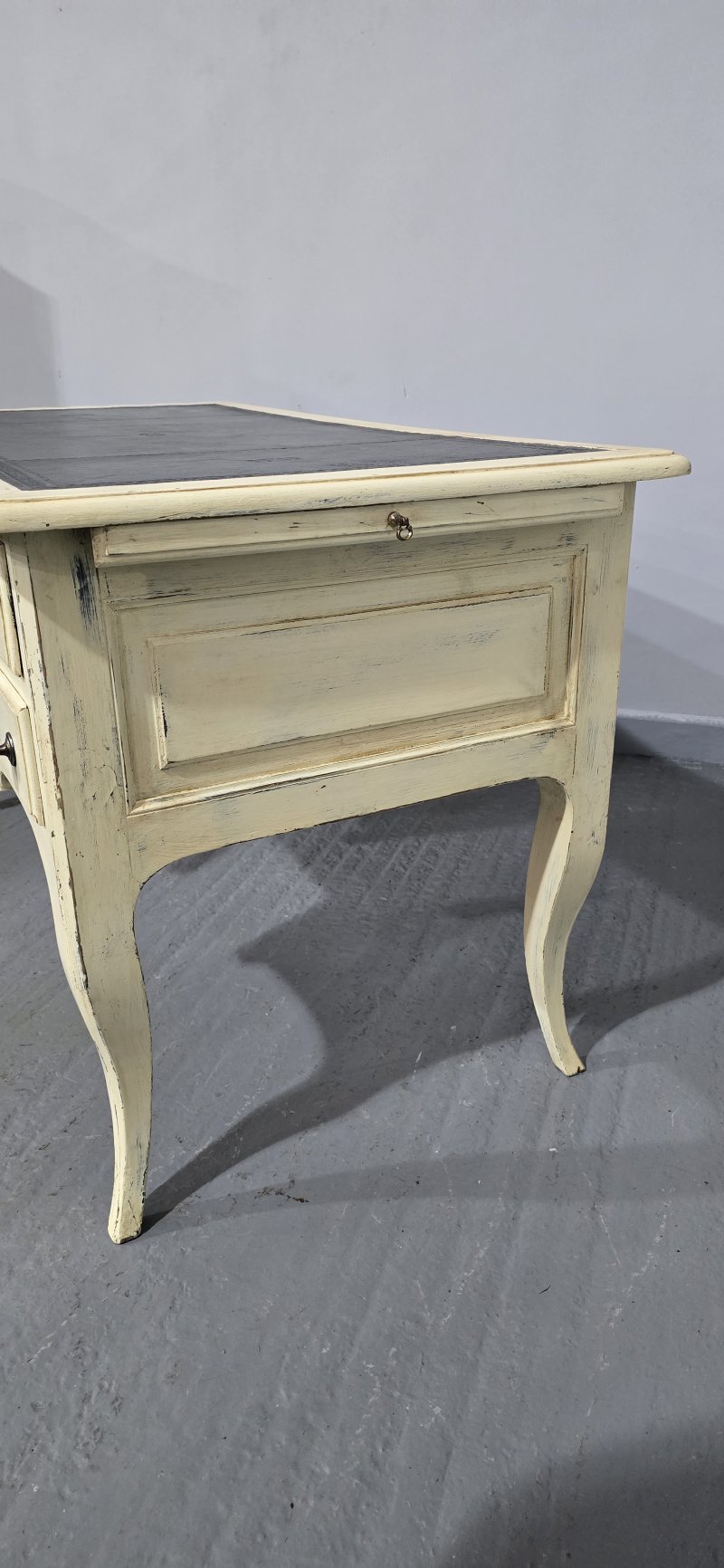 French Painted Kneehole Desk - Image 11