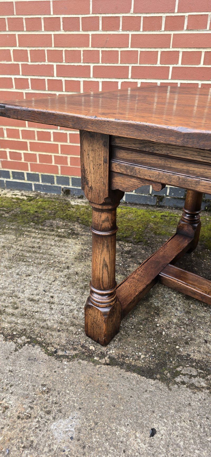 Outstanding Oak Refrectory Kitchen Farmhouse Dining Table - Image 2
