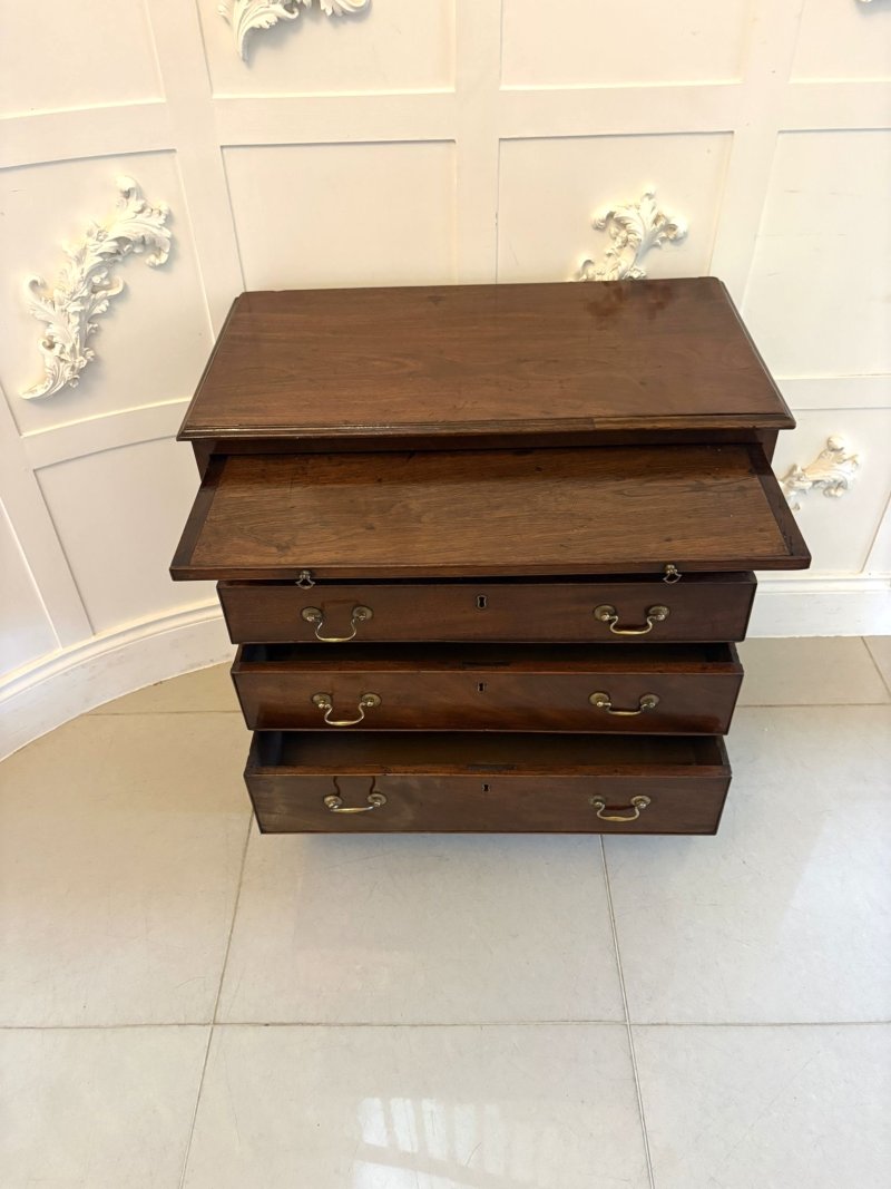 Antique Small Georgian Mahogany Four Drawer Chest of Drawers with Brushing Slide - Image 4