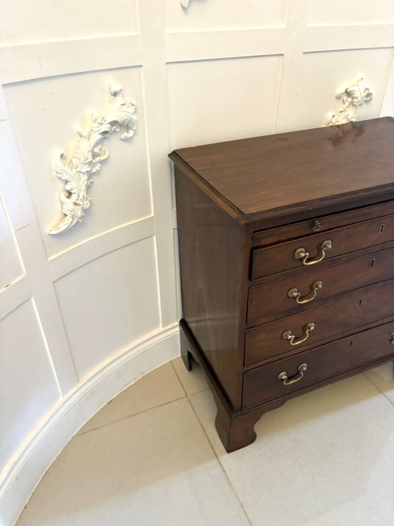 Antique Small Georgian Mahogany Four Drawer Chest of Drawers with Brushing Slide - Image 6