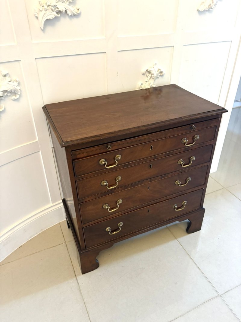 Antique Small Georgian Mahogany Four Drawer Chest of Drawers with Brushing Slide - Image 8