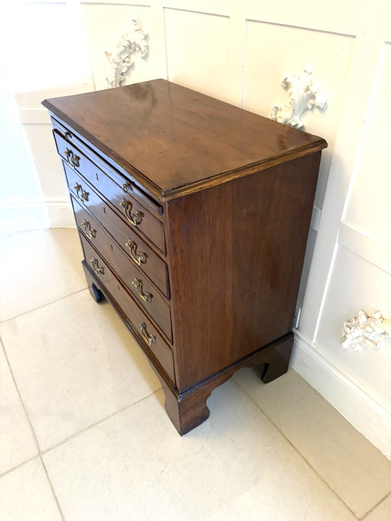 Antique Small Georgian Mahogany Four Drawer Chest of Drawers with Brushing Slide - Image 10