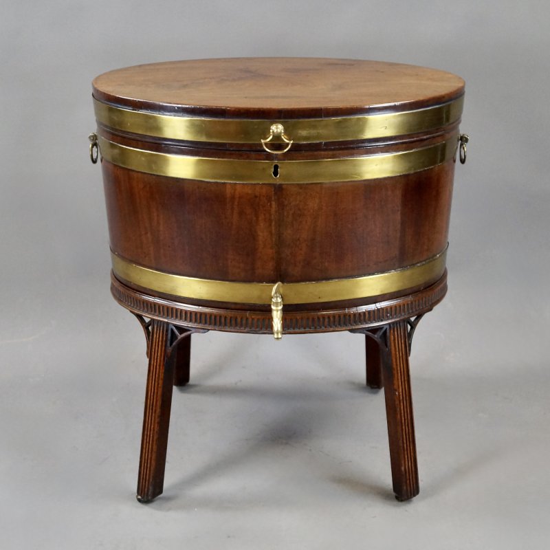 A Fine George III Mahogany Wine Cooler - Image 3
