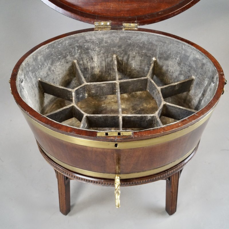 A Fine George III Mahogany Wine Cooler - Image 5