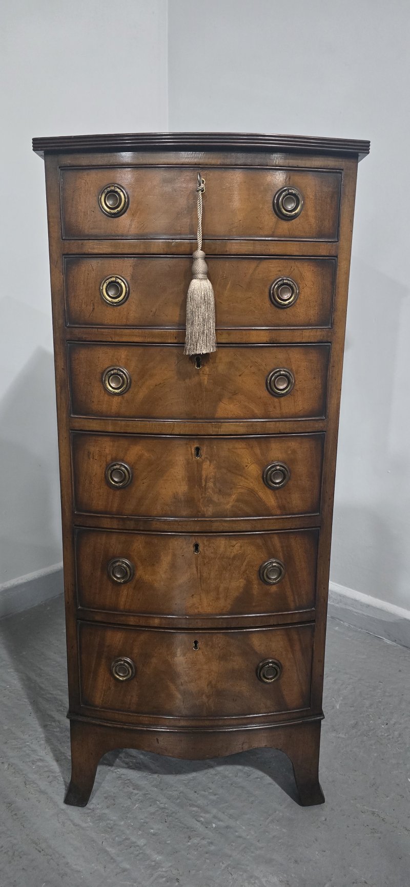 Superb Regency Bow Front  Tall Chest of Drawers - Image 6