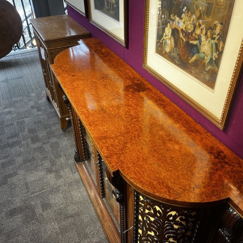 A Stunning Quality Early Victorian Period Gonçalo Alves And Amboyna Bookcase/credenza - Image 5