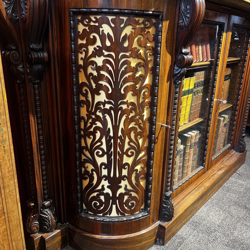 A Stunning Quality Early Victorian Period Gonçalo Alves And Amboyna Bookcase/credenza - Image 12